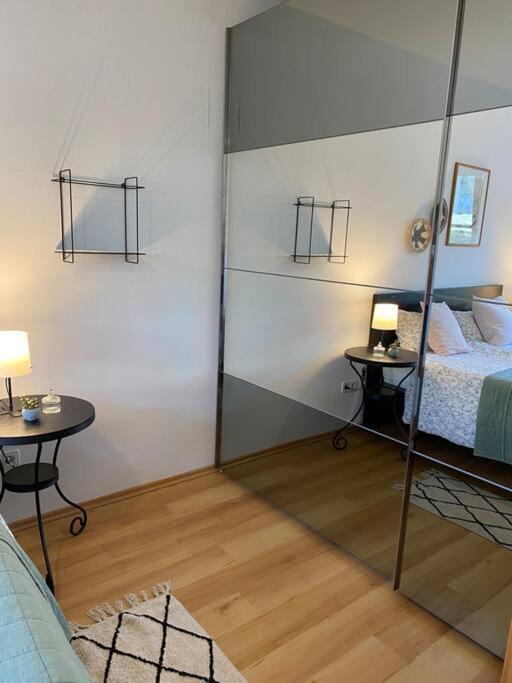 Zell am Main Taufrische Ferienwohnung Wuerzburg מראה חיצוני תמונה